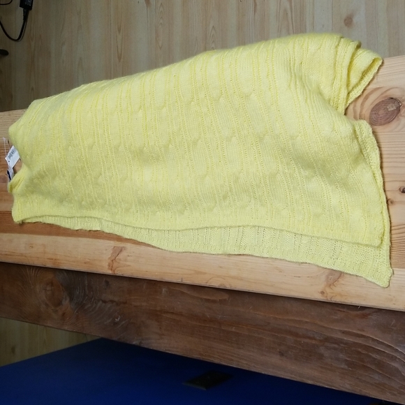 Old Navy knitted scarf - Picture 5 of 5